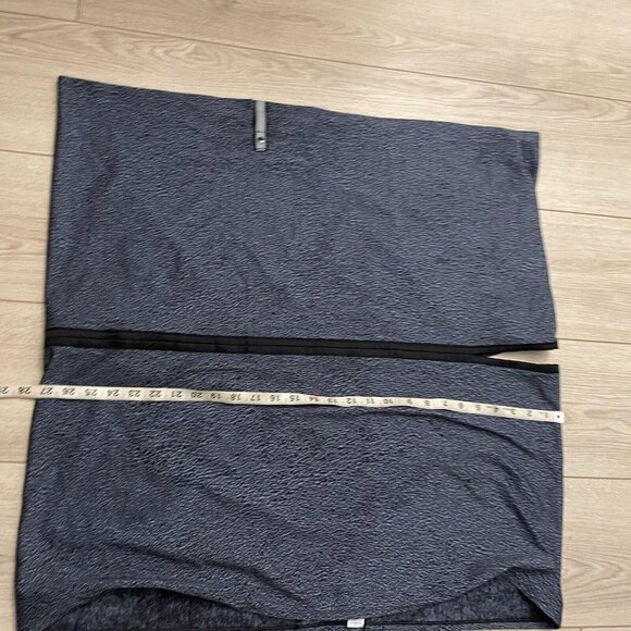 Lululemon Vinyasa Wrap Scarf One Size Gray - Picture 4 of 11